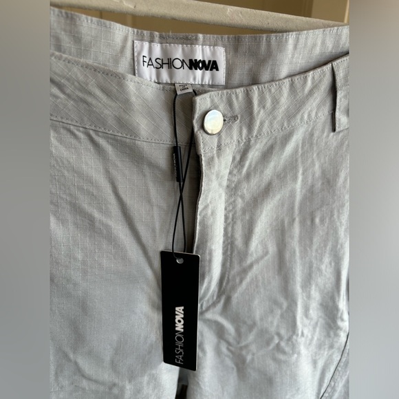 NWT Fashion Nova Plus Size Light Grey Wide Leg Pants size 1X - Picture 8 of 10